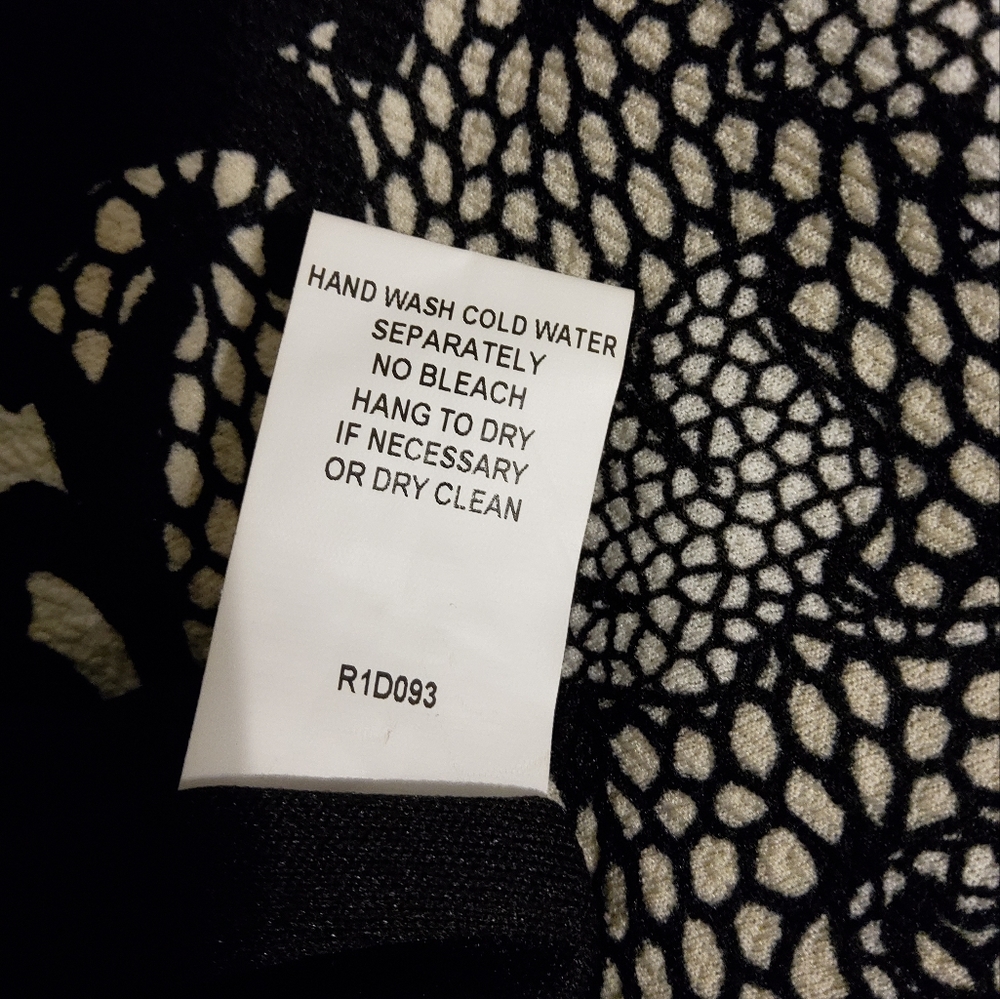NWT! Rabbit Rabbit Rabbit Design Damask Print 3/4 Sleeve Sheath Dress Size 4 - Picture 9 of 10